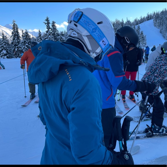 Oakley waterproof 3 in 1 ski jacket with removable liner - Picture 2 of 13